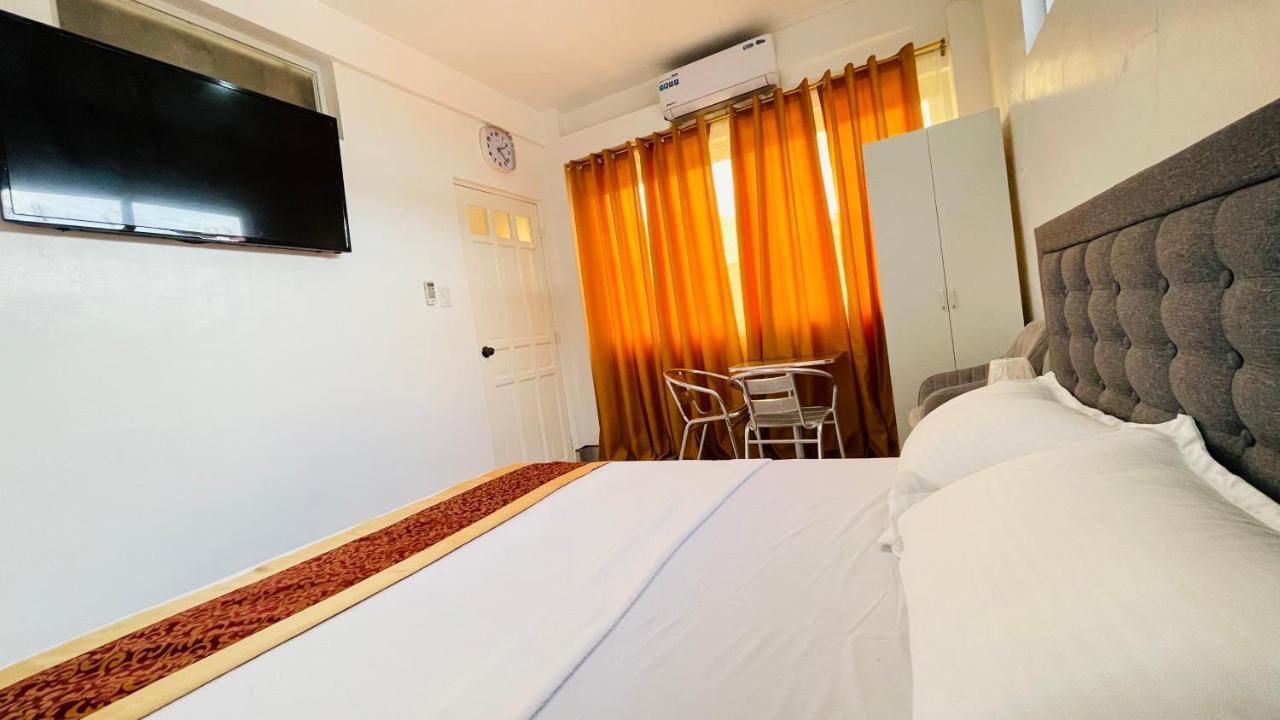 Legends Hotel & Restaurant - Lemery And Taal Экстерьер фото