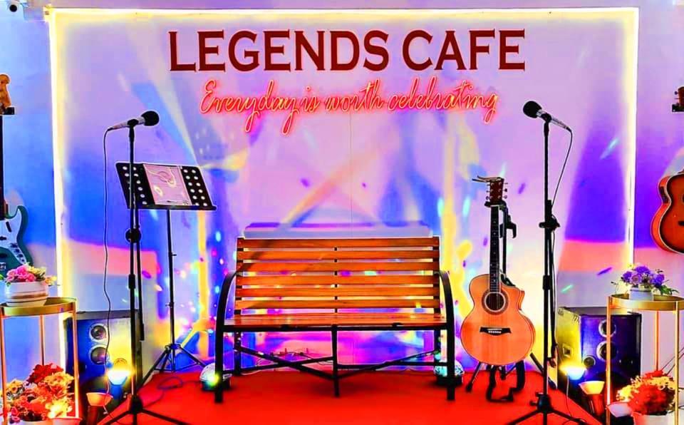 Legends Hotel & Restaurant - Lemery And Taal Экстерьер фото